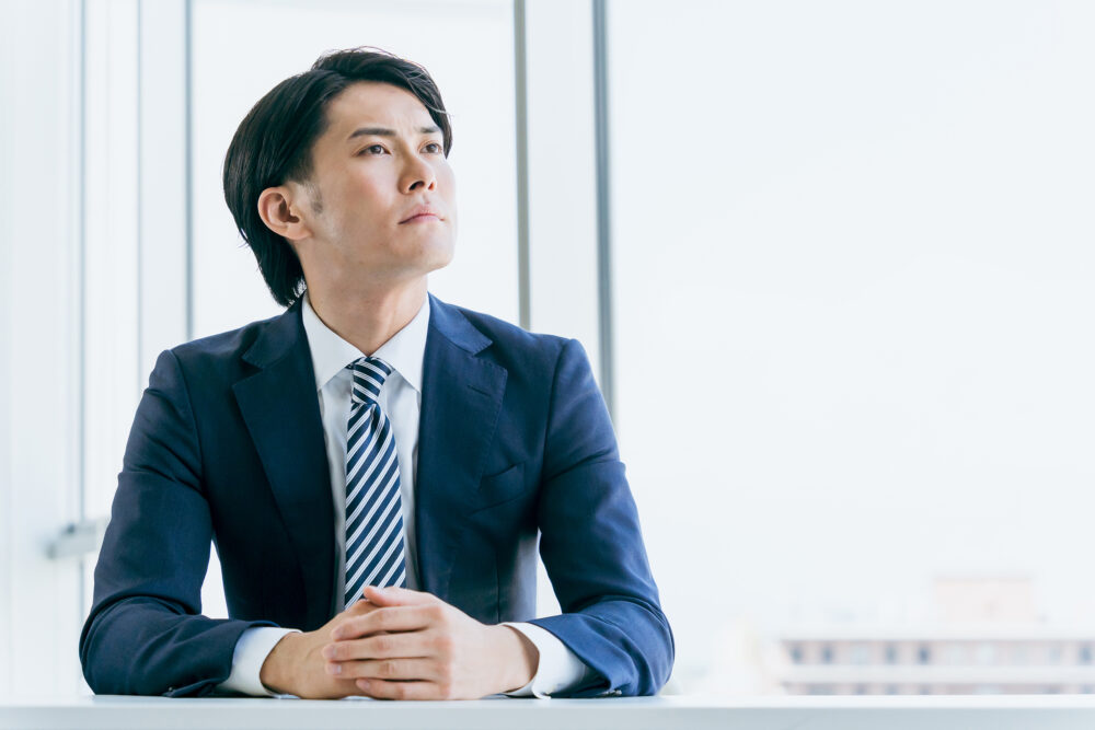 行政書士になるには?3つのルートと効果的な勉強法を詳しく紹介 29319231 l - 行政書士になるには?3つのルートと効果的な勉強法を詳しく紹介