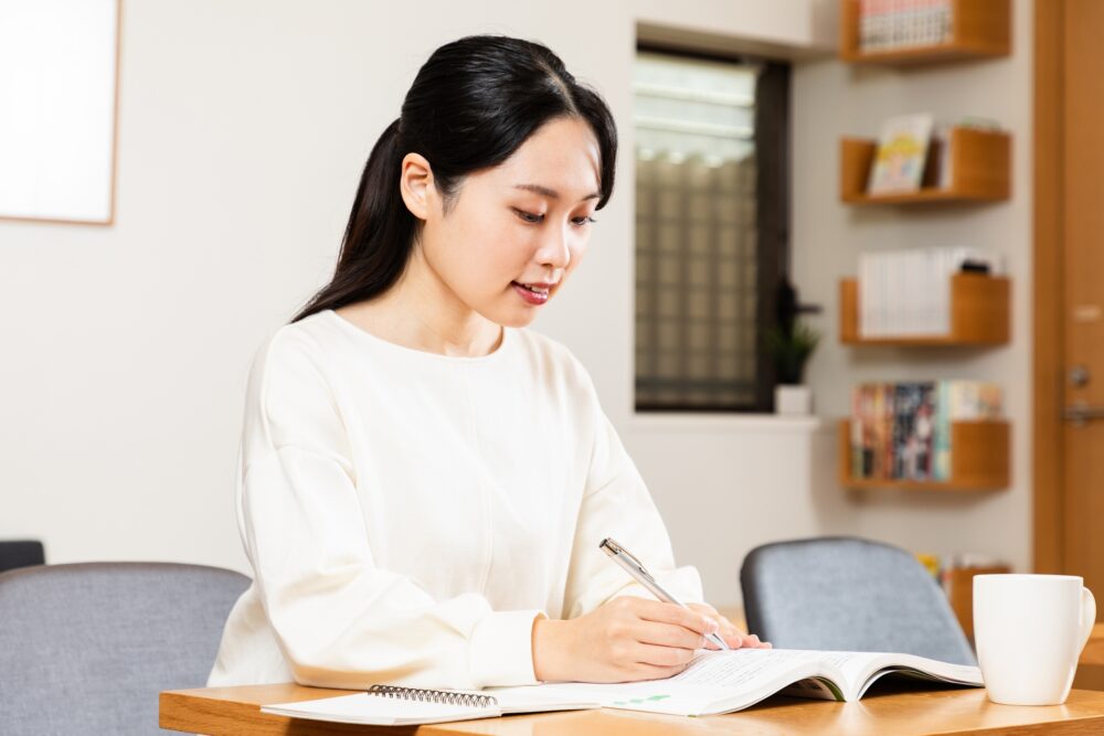 【行政書士の仕事がないと言われる理由5選】需要に合わせたアプローチを解説 31696437 m - 【行政書士の仕事がないと言われる理由5選】需要に合わせたアプローチを解説