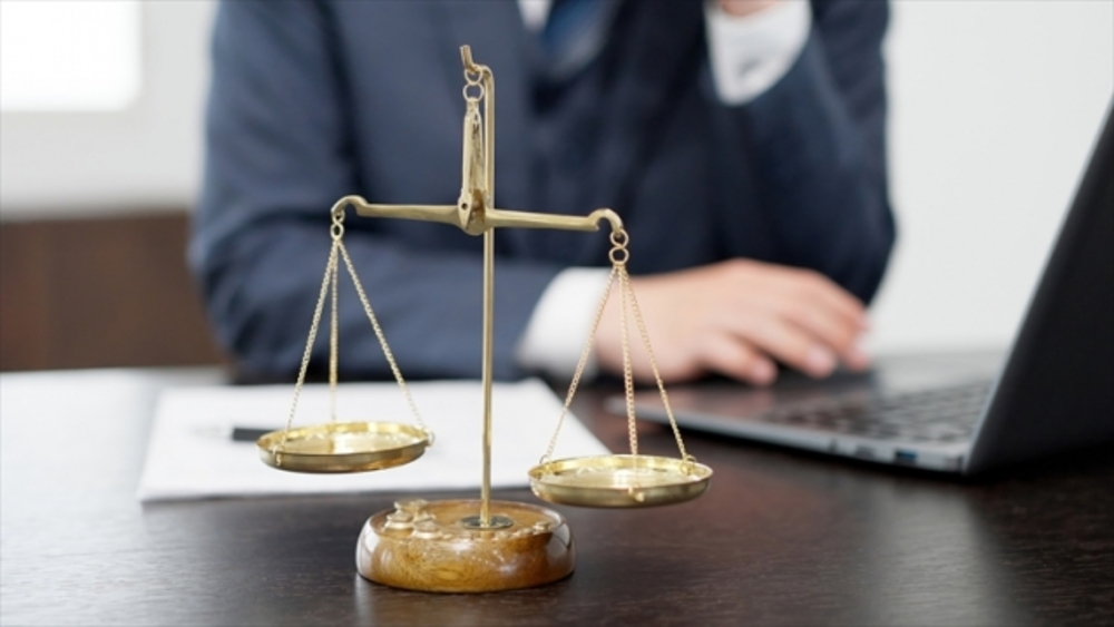 ba4fd7ecaa7b6a0fdc057807f119b7f9 - 法務の仕事に向いてる人・向いていない人の特徴と確認方法を徹底解説！