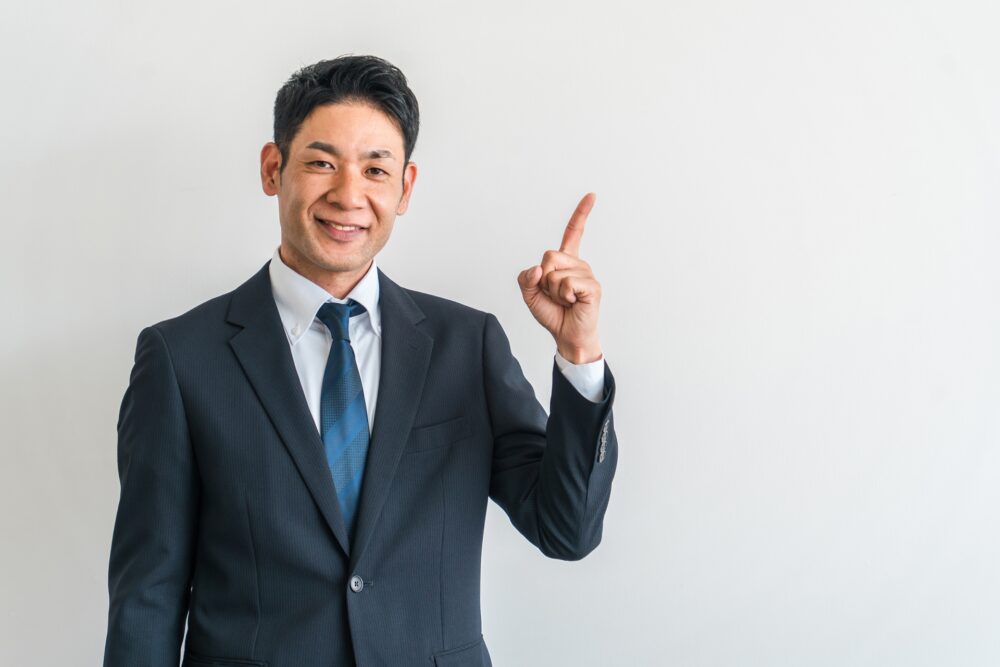 32362495 m - 【行政書士と宅建士の違いまとめ】年収・試験科目・向いている人を比較