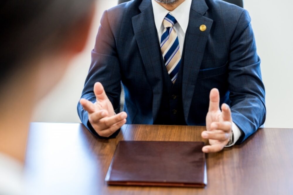 法務資格の種類と選び方|働きながら合格を目指す勉強法も徹底解説! 32684769 s 1 - 法務資格の種類と選び方|働きながら合格を目指す勉強法も徹底解説!